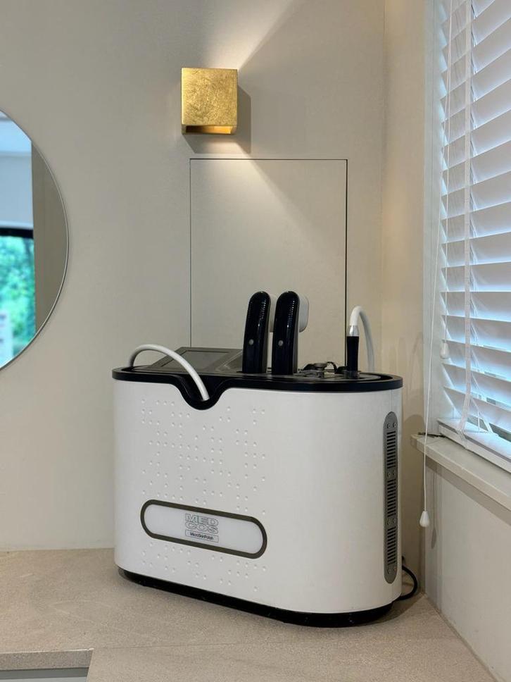 Medcos Microskinpolish 3-in-1 Apparaat, Witgoed en Apparatuur, Persoonlijke-verzorgingsapparatuur, Gebruikt, Overige typen, Ophalen