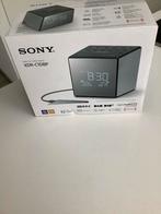 Sony DAB klokradio wekkerradio met usb uitgang in doos+boek, Witgoed en Apparatuur, Wekkers, Ophalen, Zo goed als nieuw