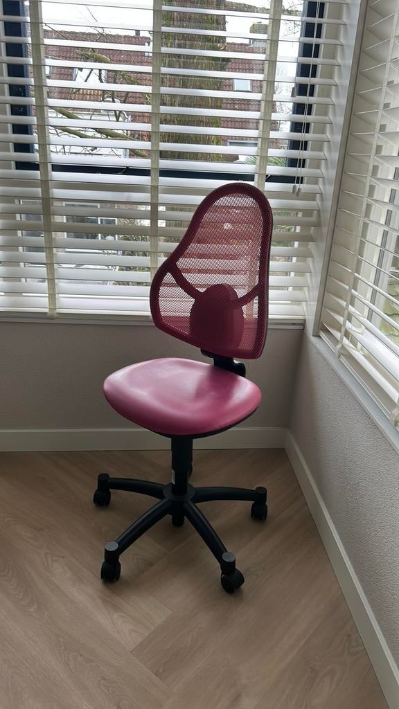 Kinder bureaustoel, Huis en Inrichting, Bureaustoelen, Ophalen, Zo goed als nieuw, Roze