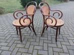 2 niet originele Thonet no.11 stoelen, Ophalen