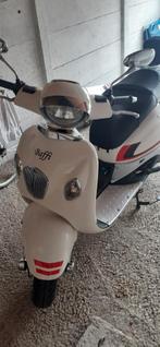 Baffi scooter blauwe plaat, Ophalen of Verzenden, Gebruikt, Benzine, Overige merken