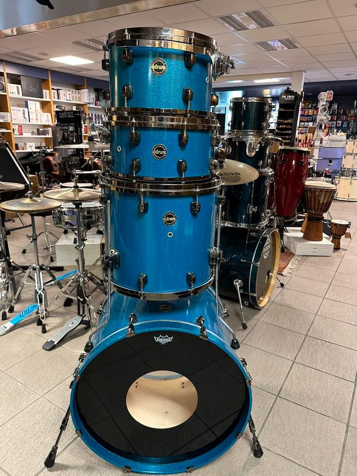 DDrum Diatribe 24 inch shell pack blue sparkle, Muziek en Instrumenten, Percussie, Gebruikt, Ophalen of Verzenden