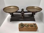 Antieke balans (weegschaal) met gewichten, Ophalen