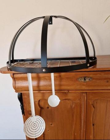 Keuken rek   beschikbaar voor biedingen