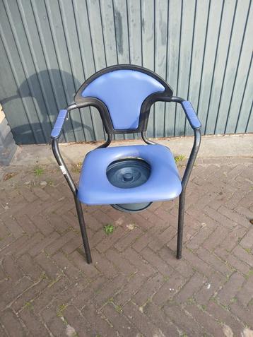 toiletstoel beschikbaar voor biedingen