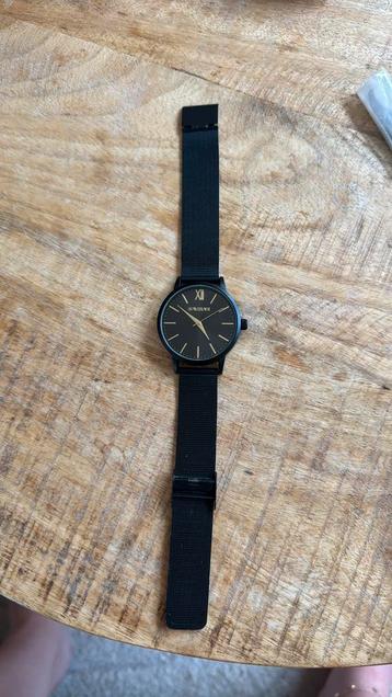 Super Trash Horloge zwart beschikbaar voor biedingen