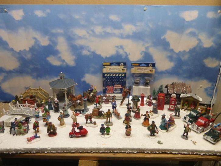 partij verzameling lemax kerstdorp poppetjes accessoires, Diversen, Kerst, Zo goed als nieuw, Ophalen