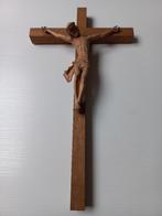 Kruis met houten Jezus, Antiek en Kunst, Ophalen of Verzenden