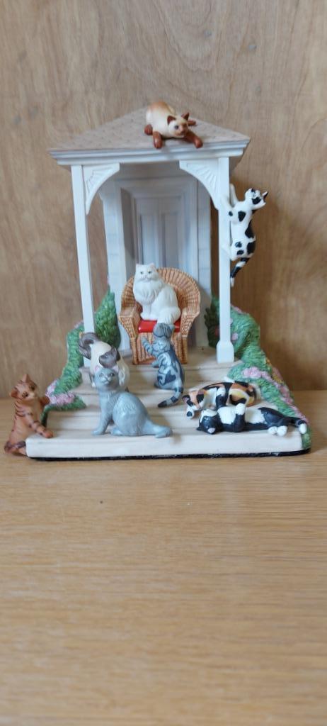 kattenbeeldjes franklin mint  The queen and her court, Verzamelen, Beelden en Beeldjes, Zo goed als nieuw, Dier, Ophalen of Verzenden