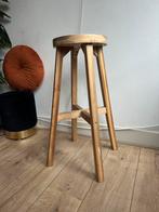 Houten kruk - Ikea - 2 stuks - €10 per stuk, Huis en Inrichting, Barkrukken, 2 krukken, Ophalen, Zo goed als nieuw, 60 tot 90 cm