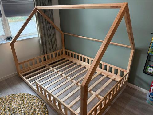 Bedhuisje 140x200cm, Kinderen en Baby's, Kinderkamer | Bedden, Gebruikt, 180 cm of meer, 100 cm of meer, Ophalen