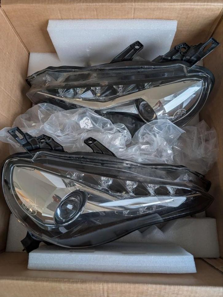 Originele Toyota GT86 2020 facelift koplampen (Koito) - RHD, Auto-onderdelen, Verlichting, Toyota, Subaru, Ophalen of Verzenden