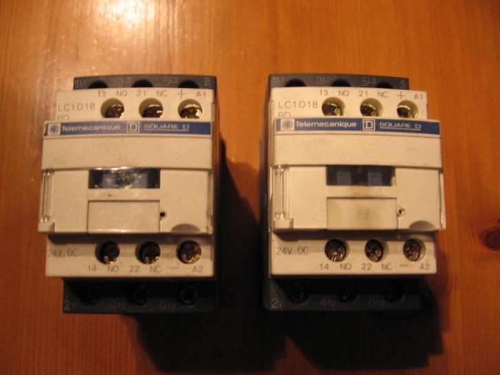 Telemecanique magneetschakelaar LC1D18 relais(24 VDC spoel)., Hobby en Vrije tijd, Elektronica-componenten, Gebruikt, Verzenden