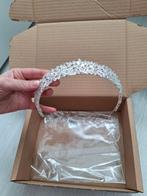 Zilveren bruidskroon van zirconia steen, Verzenden, Nieuw, Wit, Accessoires