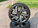 Volkswagen Golf 8 Bergamo Velgen 18 Inch Zomerbanden, Ophalen, 18 inch, Gebruikt, Banden en Velgen
