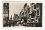 GRONINGEN TROLLEYBUS TUSSEN BEIDE MARKTEN VEEL VOLK OP FIETS, Verzamelen, Ansichtkaarten | Nederland, Ophalen of Verzenden, 1940 tot 1960