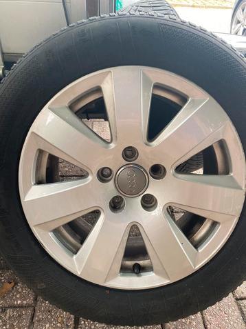 Audi velgen met winterbanden 225 55 16 beschikbaar voor biedingen