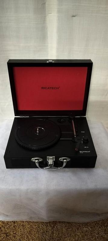 Ricatech RTT20 Revolution Black Platenspeler in Koffer beschikbaar voor biedingen