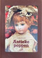 Boek Antieke Poppen - Ursula Brecht, Overige typen, Ophalen of Verzenden, Zo goed als nieuw
