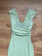 Oh Polly Sage Jurk met Split - Nieuw!, Kleding | Dames, Jurken, Nieuw, Ophalen of Verzenden, Maat 34 (XS) of kleiner, Oh Polly