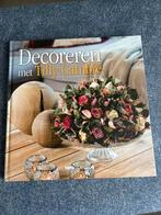 Decoreren met Tilly Cambre - Interieur Boek, Ophalen of Verzenden, Zo goed als nieuw, Bloemschikken, Groendecoratie