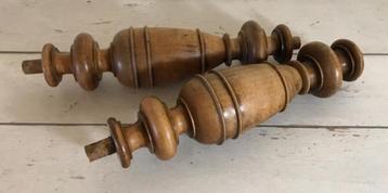 Set vintage Franse eikenhouten balusterknoppen 32,5 cm beschikbaar voor biedingen