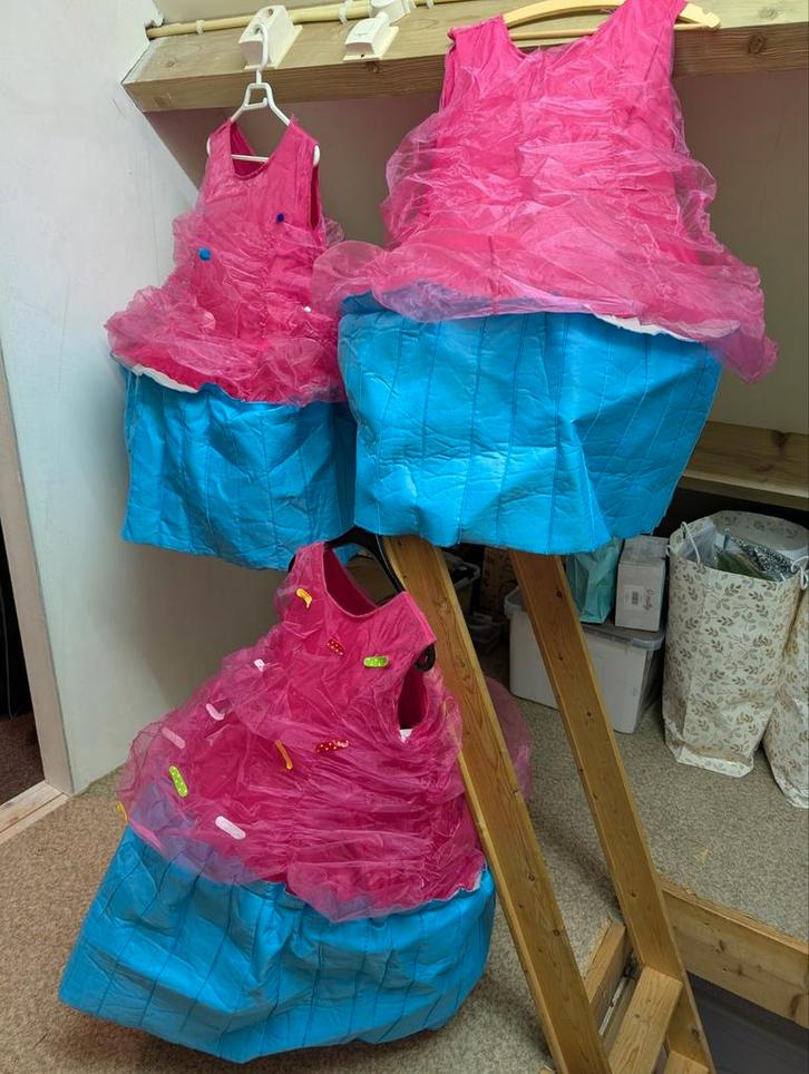 3 Cupcake pakken, Kleding | Dames, Carnavalskleding en Feestkleding, Zo goed als nieuw, Carnaval, Maat 46/48 (XL) of groter, Ophalen of Verzenden