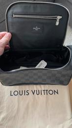 Louis Vuitton toilet pouch, Sieraden, Tassen en Uiterlijk, Toilettassen, Ophalen of Verzenden, Zo goed als nieuw, Zwart