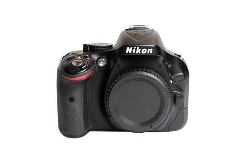 Nikon D5200 digitale camera (2.227 clicks) met garantie, Audio, Tv en Foto, Fotocamera's Digitaal, Zo goed als nieuw, Spiegelreflex