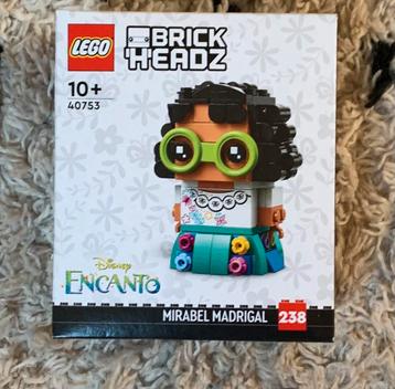 LEGO 40753 Mirabel Madrigal. beschikbaar voor biedingen