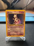 Pokemon Mewtwo Base Set 10/102, Hobby en Vrije tijd, Verzamelkaartspellen | Pokémon, Ophalen of Verzenden, Zo goed als nieuw, Losse kaart