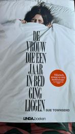 Sue Townsend - De vrouw die een jaar in bed ging liggen, Zo goed als nieuw, Nederland, Sue Townsend, Ophalen of Verzenden
