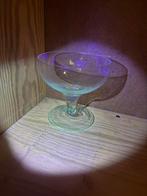 Ijscoupe uraniumglas, Antiek en Kunst, Antiek | Glas en Kristal, Ophalen of Verzenden