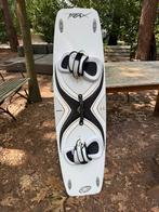 F-one Trax kiteboard 132x38, Watersport en Boten, Twintip, Kiteboard, Ophalen of Verzenden, Zo goed als nieuw