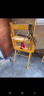 Hydraulische persbank, Doe-het-zelf en Verbouw, Gereedschap | Handgereedschap, Ophalen, Zo goed als nieuw