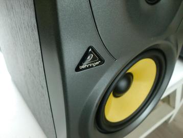 Behringer TRUTH B1030A actieve studiomonitor onderhoud gehad beschikbaar voor biedingen