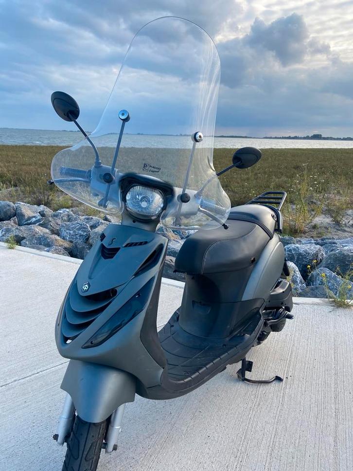 Piaggio zip snor 4t 2014, Fietsen en Brommers, Scooters | Piaggio, Gebruikt, Zip, Maximaal 25 km/u, Benzine, Ophalen