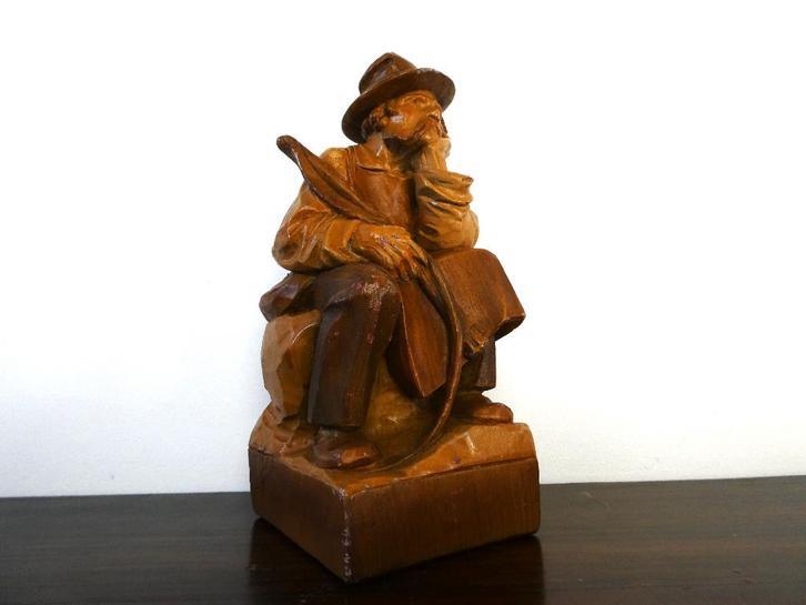 Beeld rustende man van Gebr. Paridon, Antiek en Kunst, Curiosa en Brocante, Ophalen of Verzenden