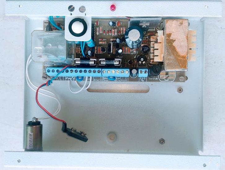 electronica onderdelen van alarminstallatie, Hobby en Vrije tijd, Elektronica-componenten, Gebruikt, Verzenden