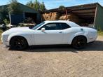 Dodge challenger RT/plus  2015 hemi wide body inruil mog., Auto's, Achterwielaandrijving, USB, 5654 cc, Wit