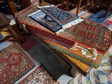 Perzisch Oosters vintage vloerkleed tapijtje diverse. Kijk, beschikbaar voor biedingen