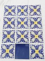 11 art nouveau tegels paars/lichtgrijs in relief Hemiksem, Ophalen