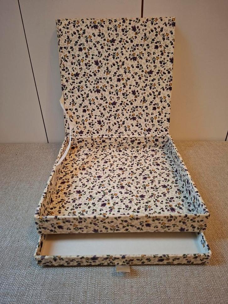 Stoffendoos met deksel en lade, Huis en Inrichting, Woonaccessoires | Kisten, Gebruikt, Minder dan 50 cm, Minder dan 50 cm, Minder dan 50 cm