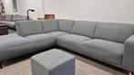 Grijs/groen gemêleerde Montel design hoekbank + hocker, Huis en Inrichting, 250 tot 300 cm, Hoekbank, Ophalen of Verzenden, Zo goed als nieuw