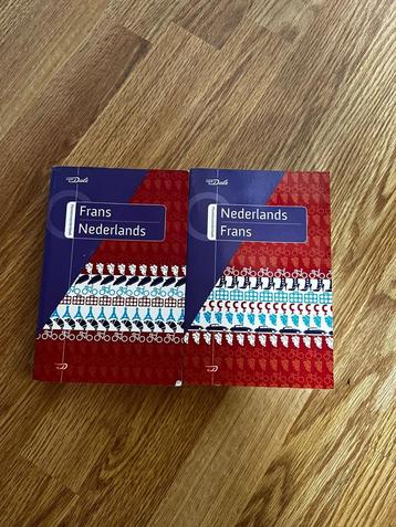 Van Dale Pocketwoordenboeken Frans-Nederlands beschikbaar voor biedingen