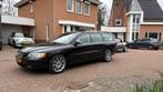 Volvo V70 2.5 T 2007 Zwart I NWE BANDEN I DEALER ONDERHOUDEN, Auto's, Voorwielaandrijving, 1800 kg, Zwart, 1504 kg