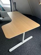 BEKANT Hoektafelbureau rechts, Ophalen, In hoogte verstelbaar, Zo goed als nieuw, Bureau
