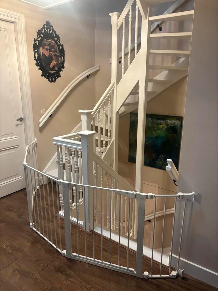 Kidco Traphekje - Vijfdelig met Muurbevestiging, Kinderen en Baby's, Traphekjes, Zo goed als nieuw, Schroefhekje, Metaal of IJzer