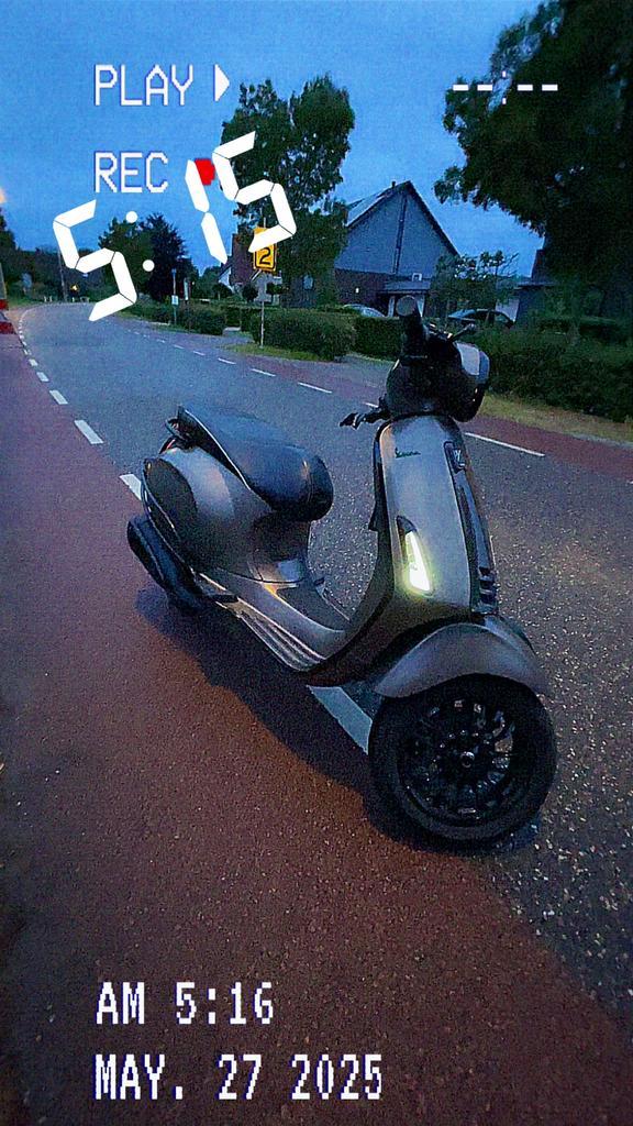 Vespa primavera 4t, Fietsen en Brommers, Scooters | Vespa, Gebruikt, Ophalen