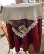 Bijzet tafeltje met kleedjes, Ophalen of Verzenden, Rond, Hout, Minder dan 55 cm